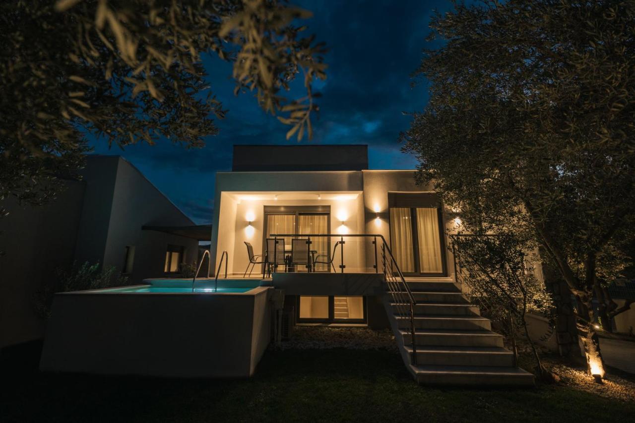 Octo Villas Complex Nea Iraklitsa Exteriör bild